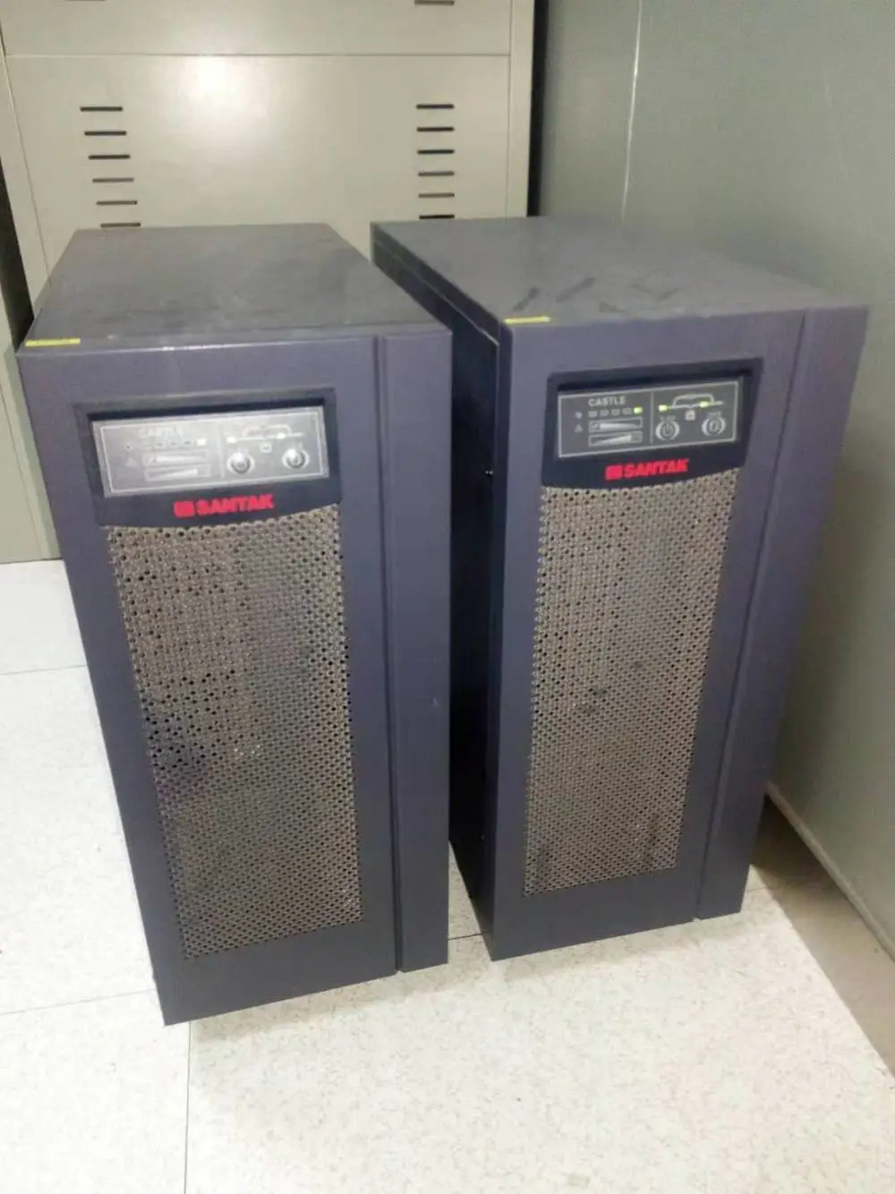 供应山特c6k~3c20ksLCD液晶显示/LED指示灯显示可选销售于咸阳,宝鸡,铜川,渭南,延安