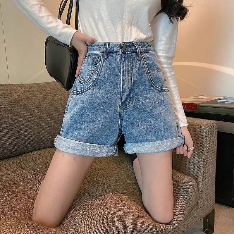 沈阳地摊服装哪里高腰牛仔短裙女夏潮青岛5元服装批发