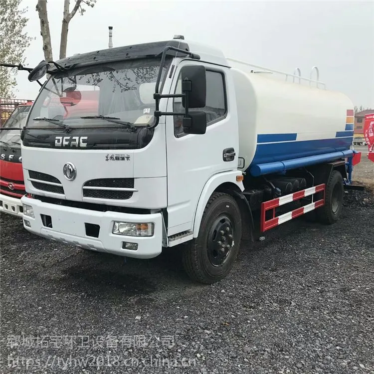 10吨洒水车多少钱 东风多利卡5方洒水车 工地洒水车