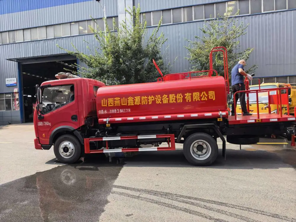 东风专底后双桥 18方抑尘车 多功能雾炮洒水车 喷量大 扬程远