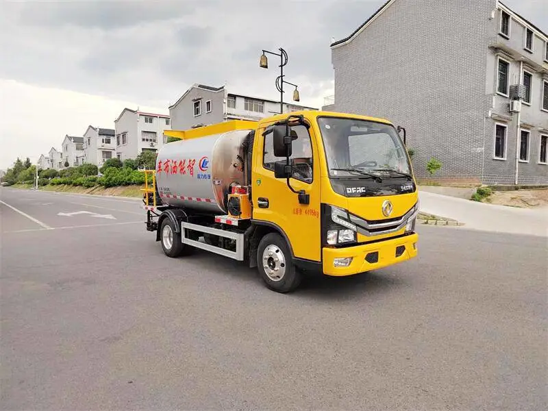 专业同步碎石封层车在线咨询 批发生产粉料撒布车
