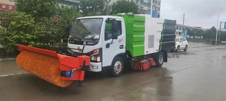 淄博负压吸尘车 进口山猫清扫车 杭州电动扫地车价格行情