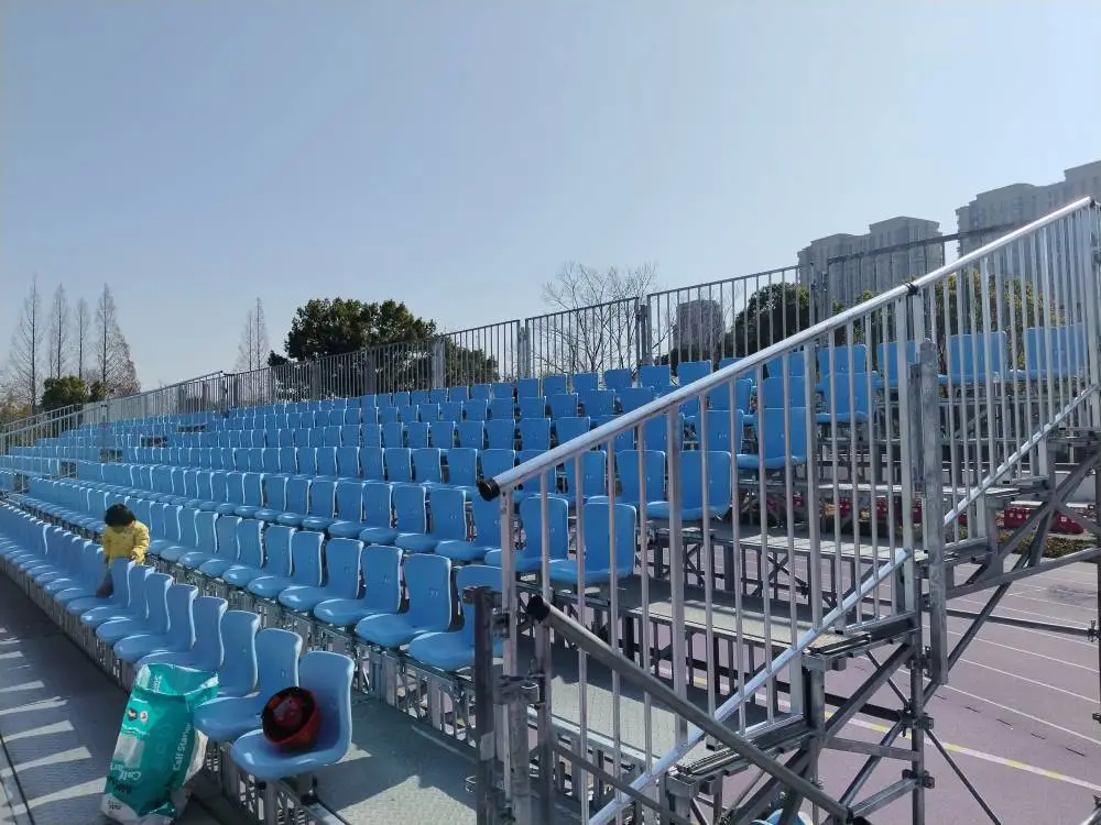 桐屹看台-安全卫士-观众坐席租赁 座椅舒适 搭建快捷 环保高效