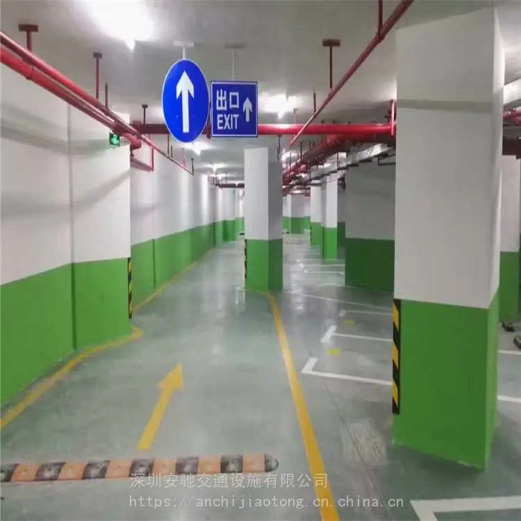 深圳反光标牌安装施工队电梯楼梯牌 露天停车场标识牌图片