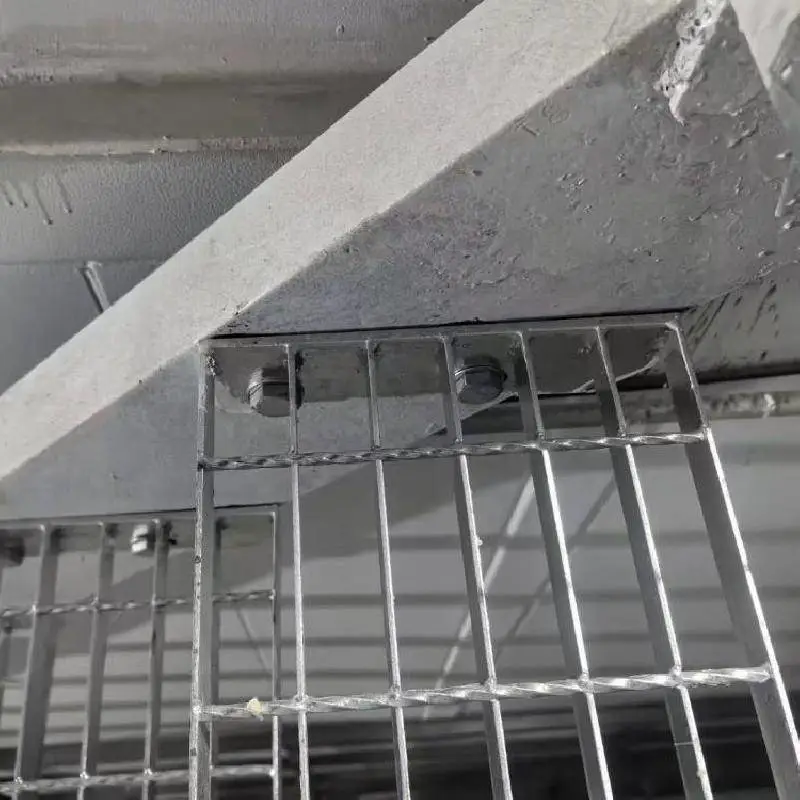 重庆市渝北 不锈钢钢格板 平台踏步排水格栅板可定制加工配送区县