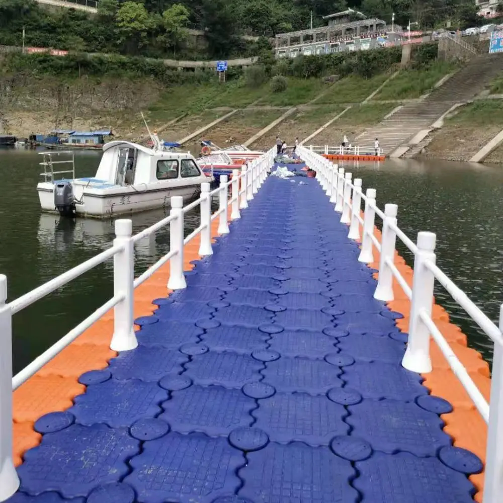 厂家供应水上浮筒平台塑料浮箱船泊停位浮桶