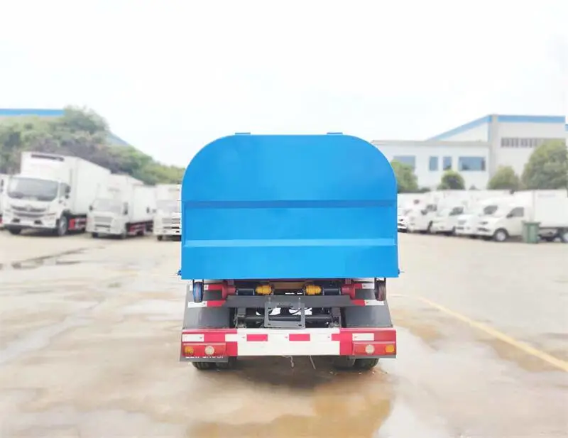 4吨垃圾车 容积2立方勾臂垃圾车