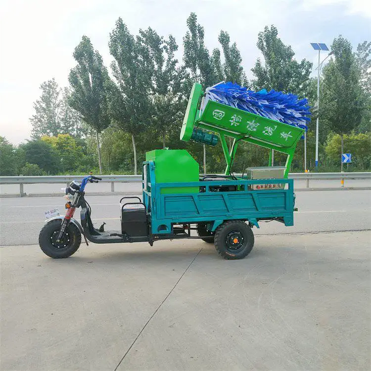 聚仁围挡清洗机 道路两侧墙体清洗 多功能高压清洗车