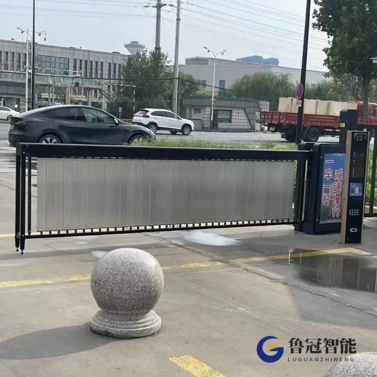 泰山区物业工地小区智能人脸识别三辊闸道闸门禁一站式安装