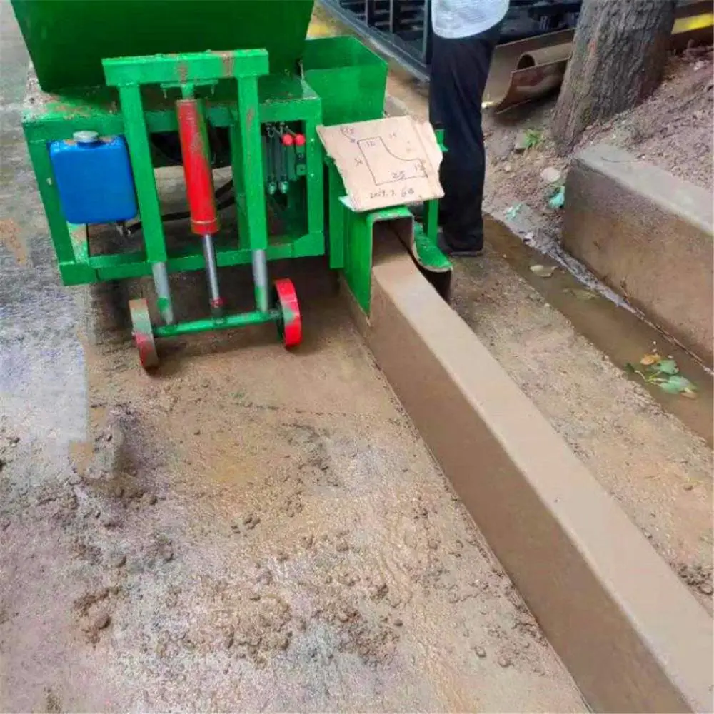 进口路边成型机 自走式马路牙子滑模机 简易护坡滑膜机