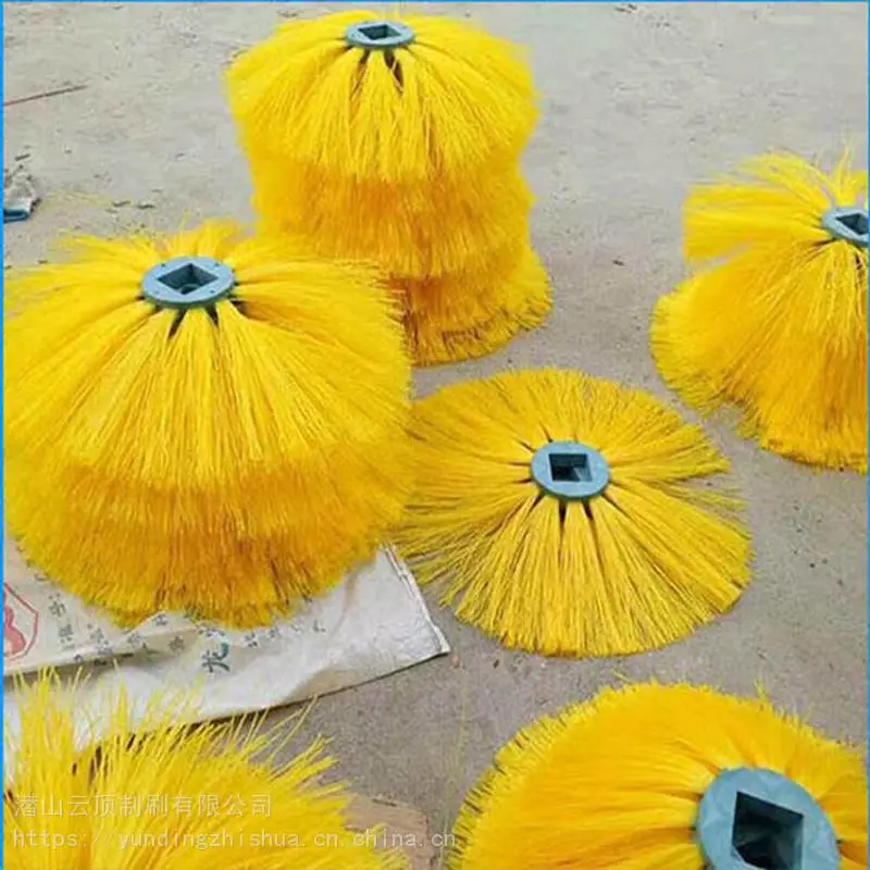 云顶刷业马路护栏清洗刷辊定制护栏刷隔音臂清洗刷