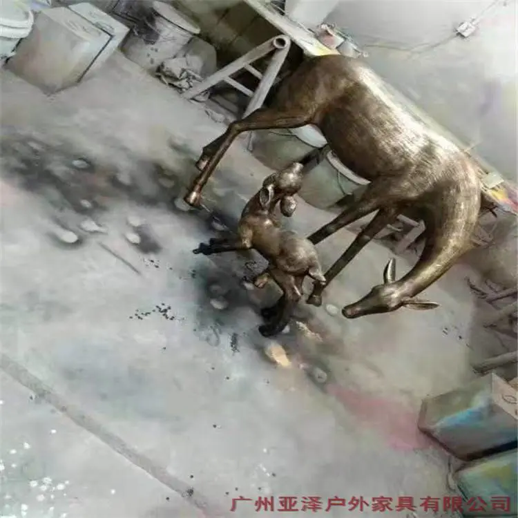 宁波 美陈装饰树脂雕塑 广场节日玻璃钢道具摆件 玻璃钢仿真植物树雕塑