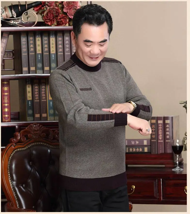 成都便宜地摊货源批发中老年男针织毛衣上衣爸爸秋装40岁中年毛衣3元外贸库存处理