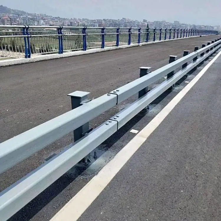 山西太原桥梁铁护栏厂家防撞安全道路桥梁防撞护栏