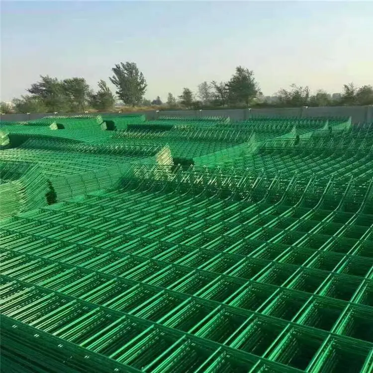 定制公路护栏网 可定制加工 高速公路护栏网 万泰