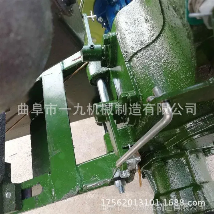 手扶拖拉机