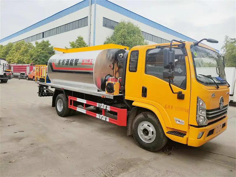 专业同步碎石封层车在线咨询 批发生产粉料撒布车