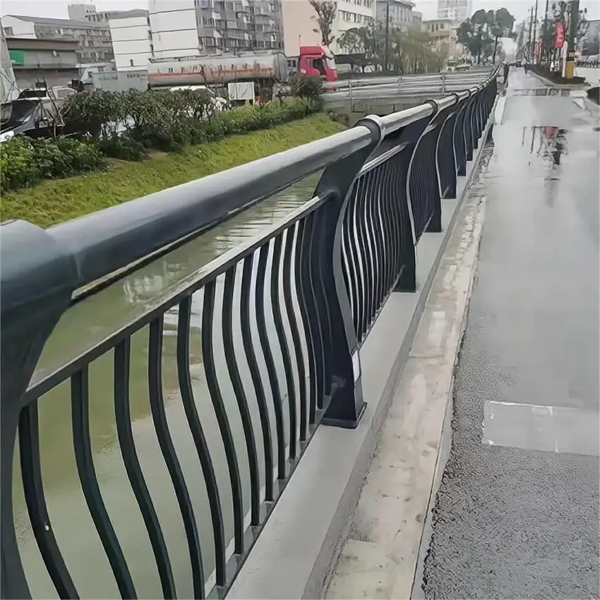 山西太原桥梁铁护栏厂家防撞安全道路桥梁防撞护栏
