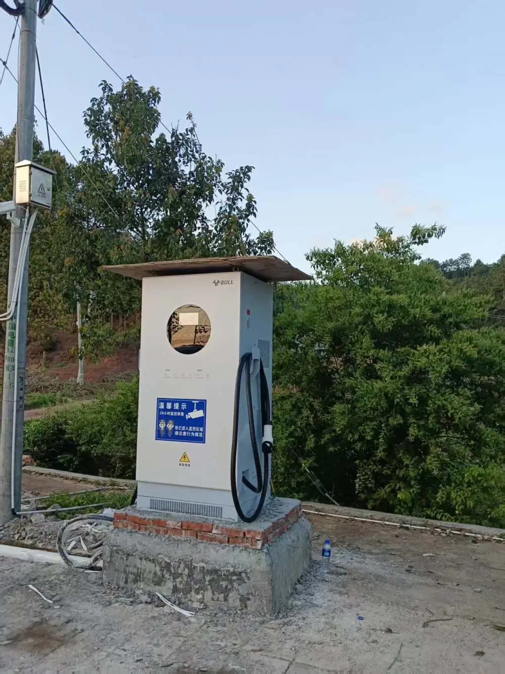 大功率公牛 160KW 一体式充电桩双枪同充提升场站日均充电流量