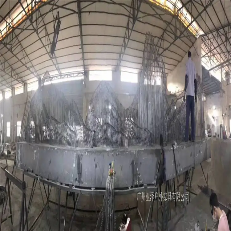 景观小品金属体育运动系列雕塑 河北沧州 不锈钢烤漆摆件 加工定制操场绿地创意雕塑