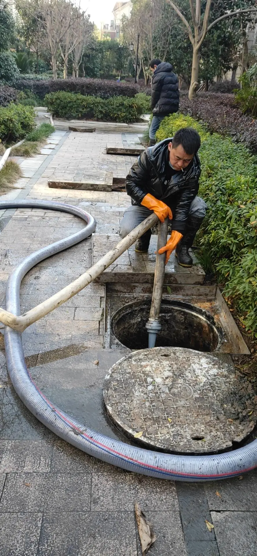 丽水市专业污水池清理/污泥净化处理/高压清洗管道/本公司***好
