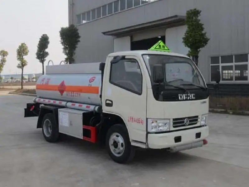 广西崇左江洲厂家直销东风国五车13至15吨柴油加油车