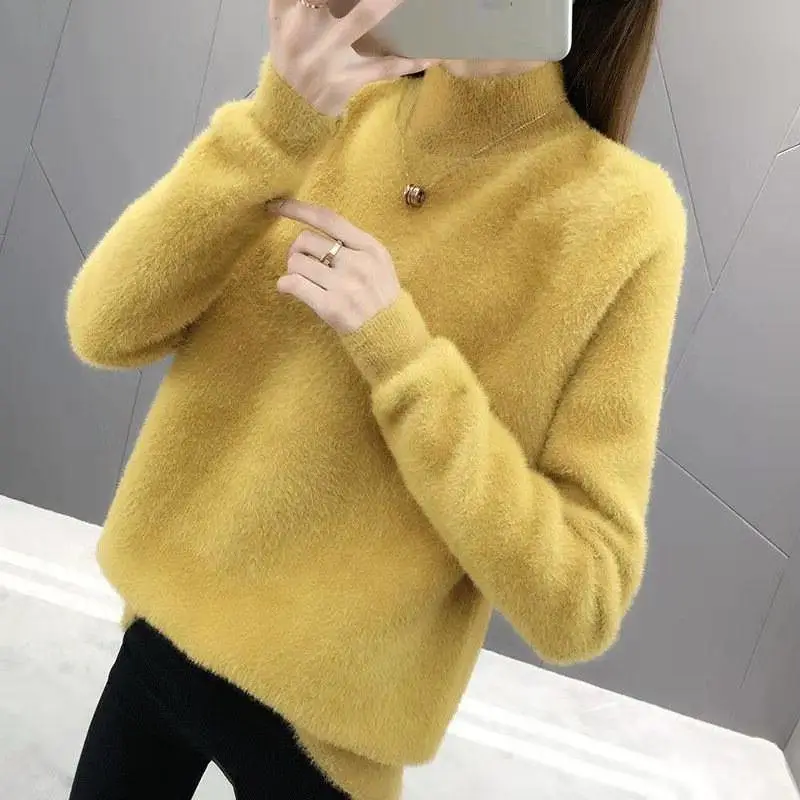 重庆5元服装批发市场秋冬新款修身显瘦纯色哪里有服装尾货批发市场