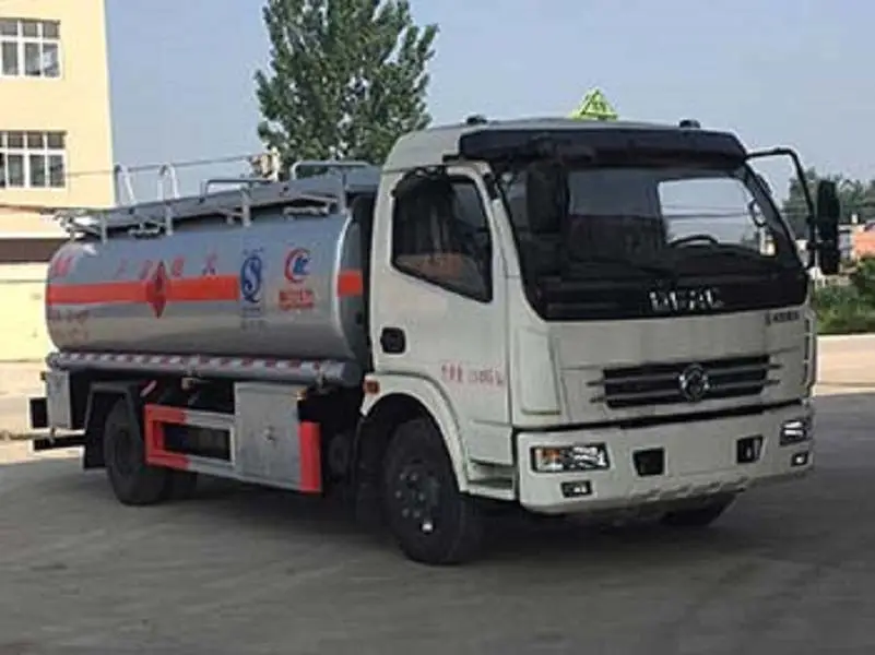 广西崇左江洲厂家直销东风国五车13至15吨柴油加油车