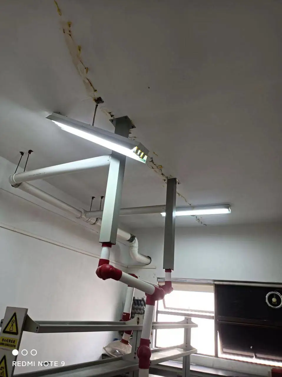 珠海前山金属屋面防水补漏师傅电话外墙墙面防水维修多少钱