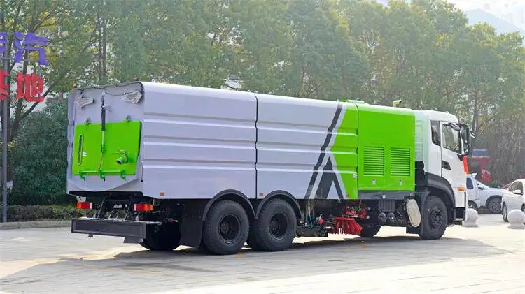 驾驶式扫地车*** 东风多利卡价格 中联清扫车扫路车配件