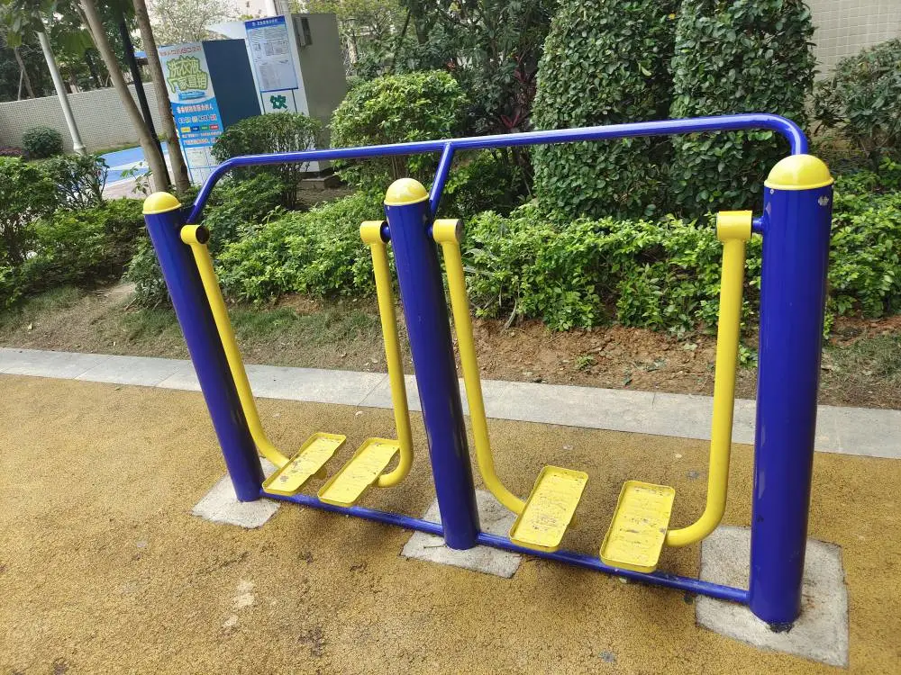 贵港覃塘空中单杠体育儿童老人锻炼小区学校公园广场