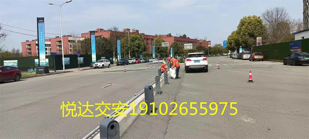 桥梁护栏市政道路护栏河道护栏机非护栏防撞护栏不锈钢复合管