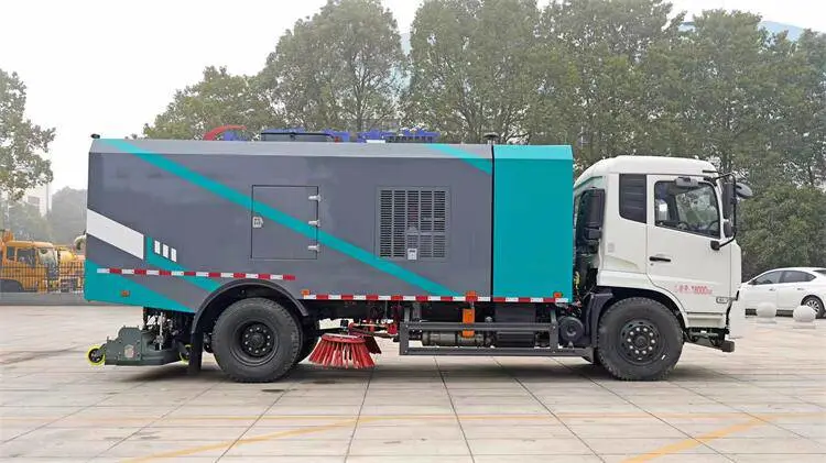 浙江电动清扫车品牌 哪里改装拖拉机清扫车 小学垃圾清扫车