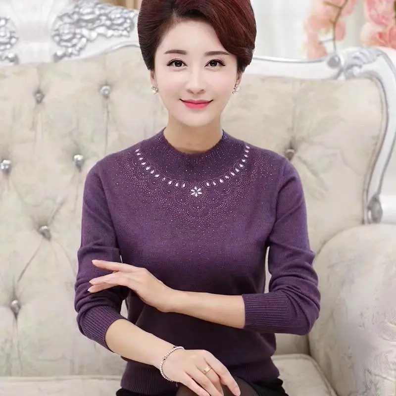 山西运城中年妇女长袖地摊毛衣好看的衣服批发网那找地摊货源圆领男装上衣