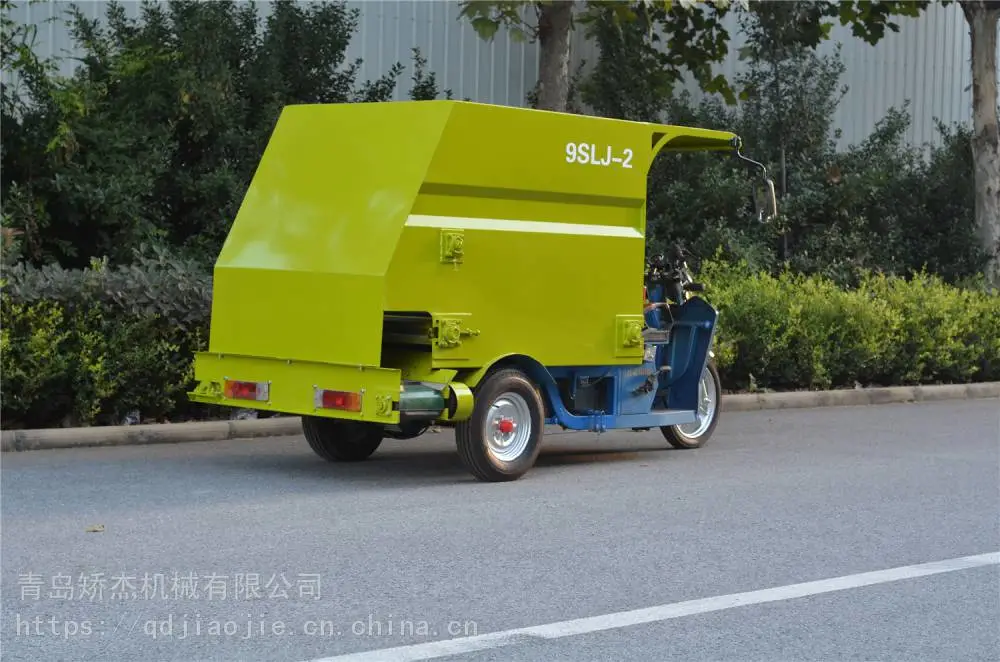 牛羊场饲喂车小型羊场撒料车