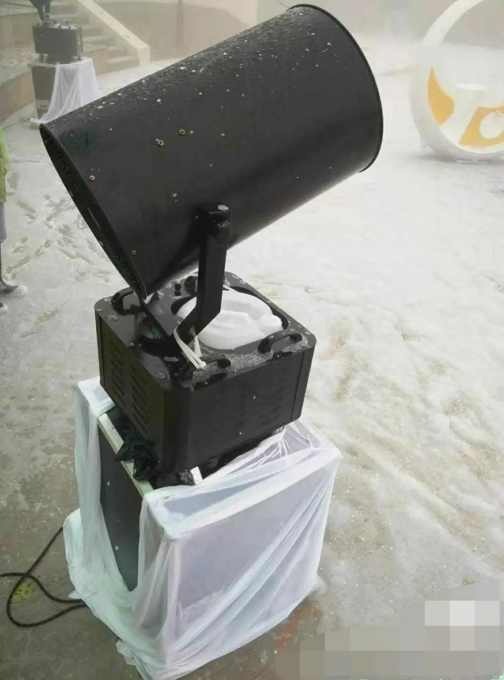 浙江泡沫派对出租 舞会雪花机 人工造雪机出租多少钱一台