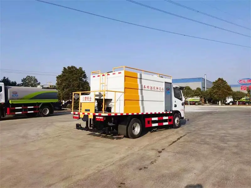 专业同步碎石封层车在线咨询 批发生产粉料撒布车