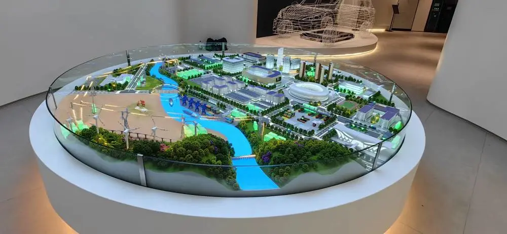  商业楼顶空间利用沙盘，立体开发拓展城市商业空间