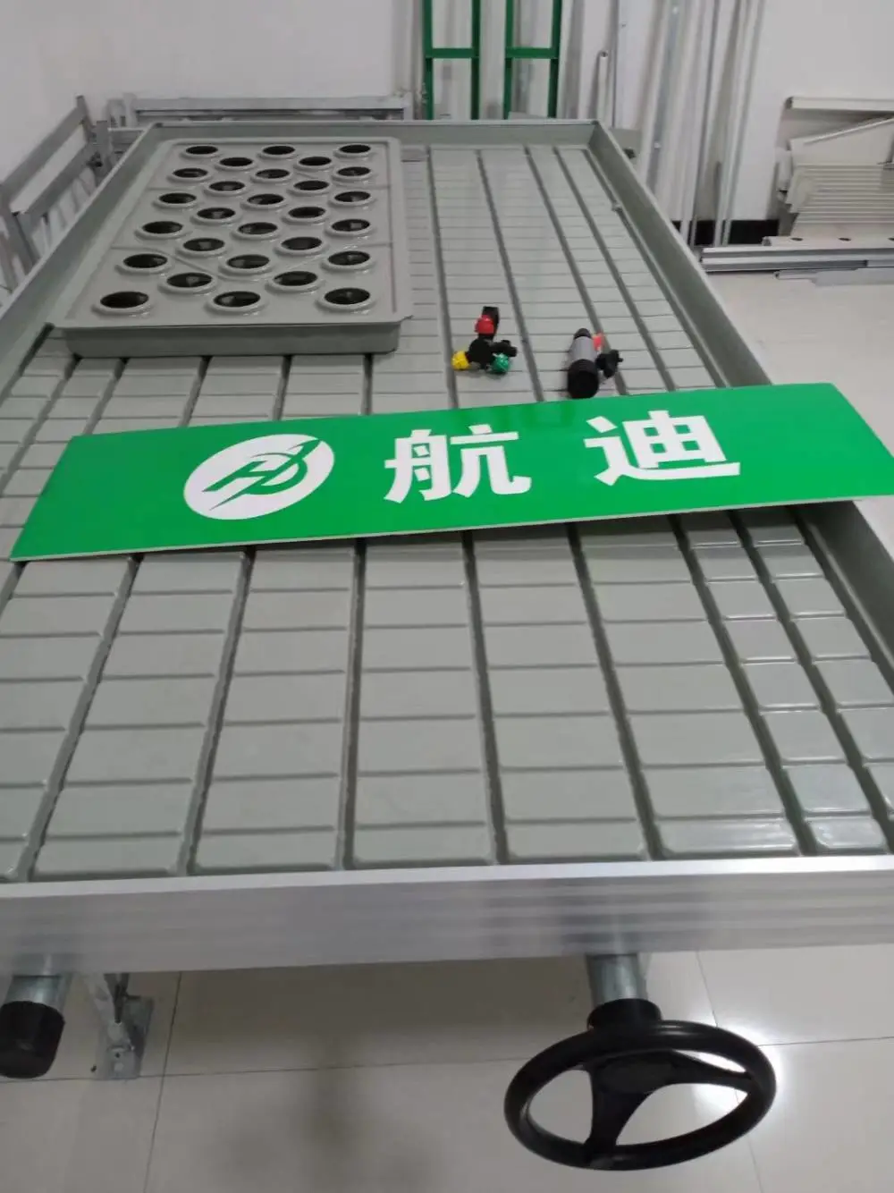 钢材锌 ABS 原料全线回落 热镀锌育苗苗床 大棚种植设备批发