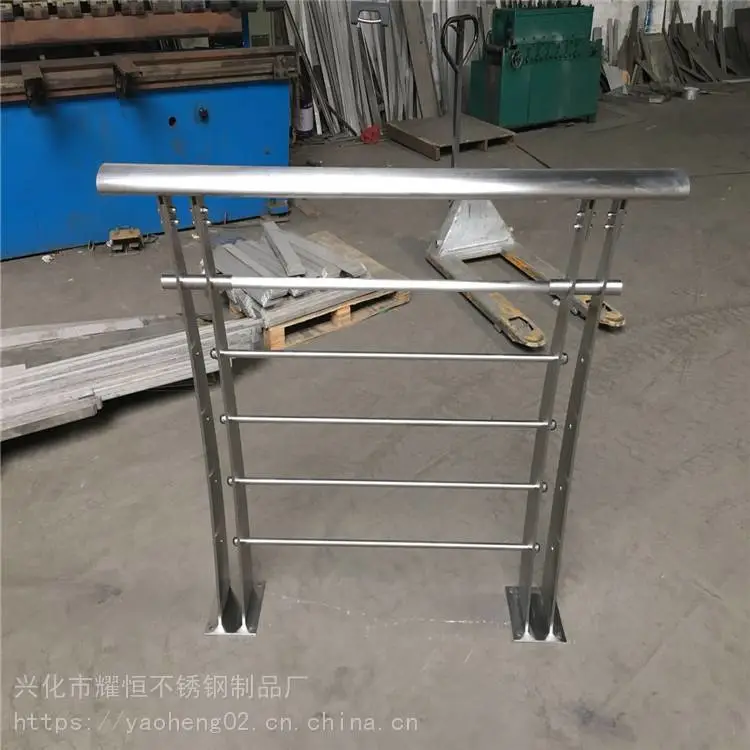无锡昆山 不锈钢栏杆柱 阳台玻璃立柱 多重配件