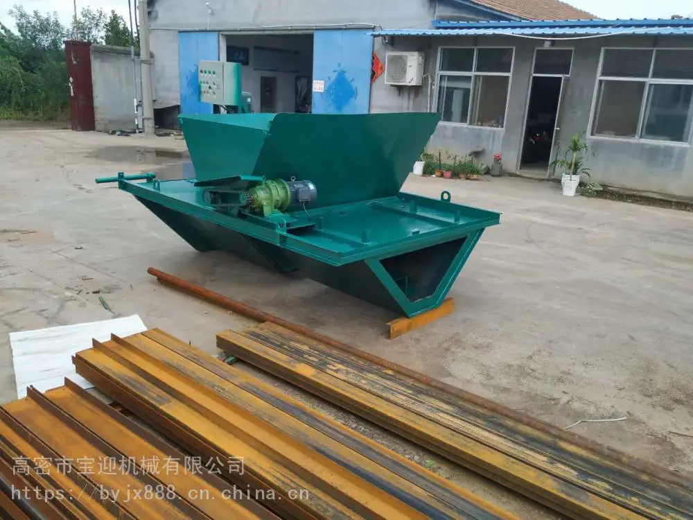 河北省矩形水渠预制滑膜机 梯形排水沟一体成型机 宝迎机械