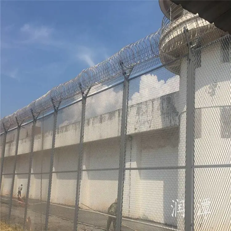 安徽淮南 ***隔离网 刀片隔离网 ***防护网