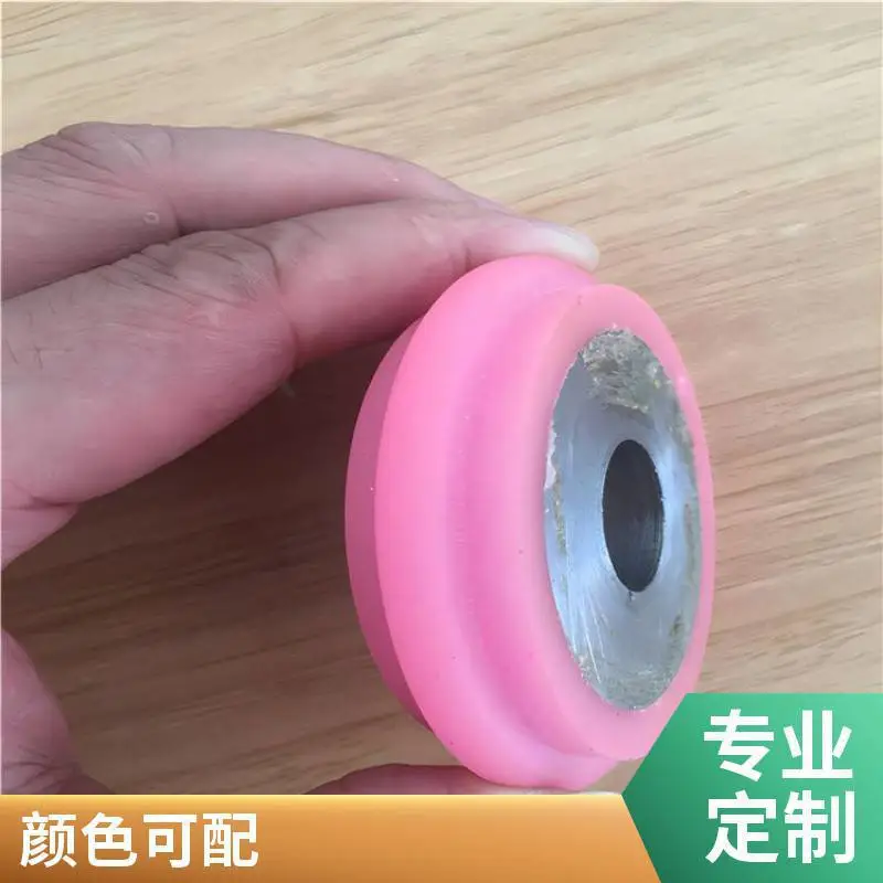 Q弹软胶轮性能订制旧辊翻新包胶斜纹轮产品要求机械自动化设备
