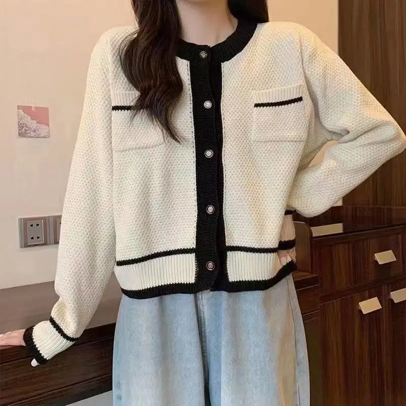 义乌地摊服装批发市场宽松打底衫套头毛衣女尾货服装批发市场