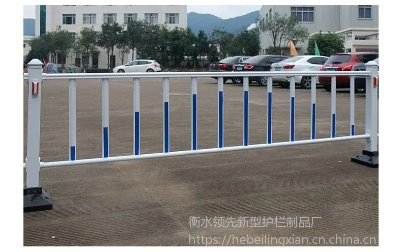 道路护栏A河北公路道路护栏厂家|靓先护栏