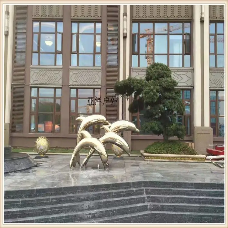 不锈钢人物雕塑 异型不锈钢雕塑定制 步行街卡通雕塑 荆州