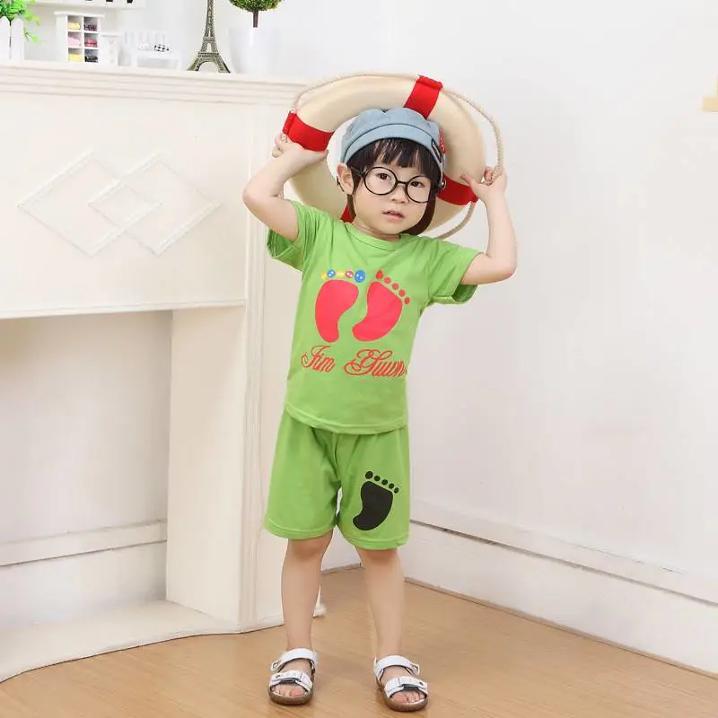 吉林地摊服装***中小童运动潮流套装男女童家居服套装批发在网上怎么找好卖便宜