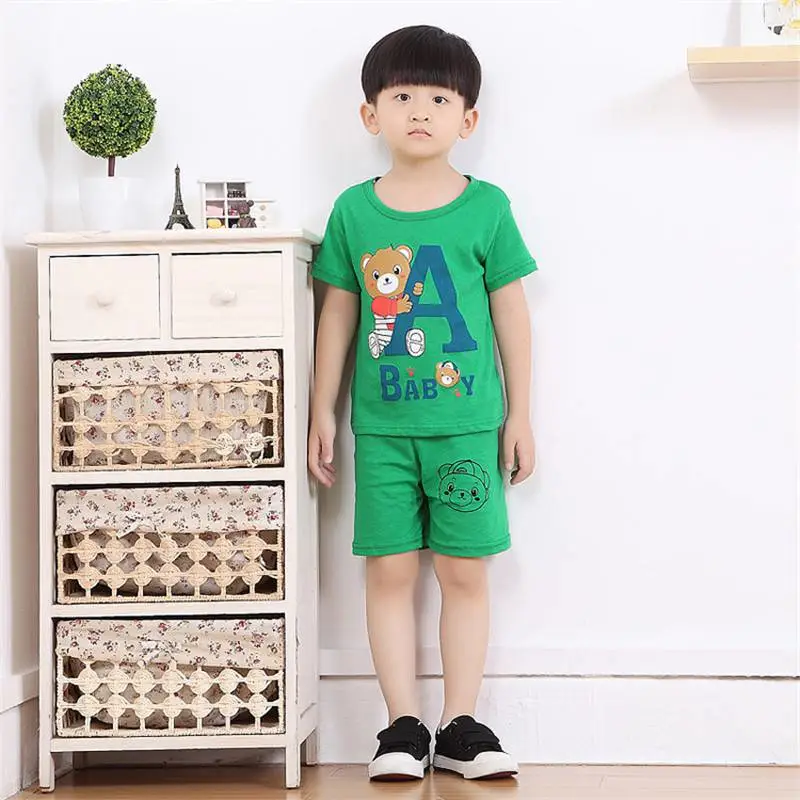 吉林地摊服装***中小童运动潮流套装男女童家居服套装批发在网上怎么找好卖便宜