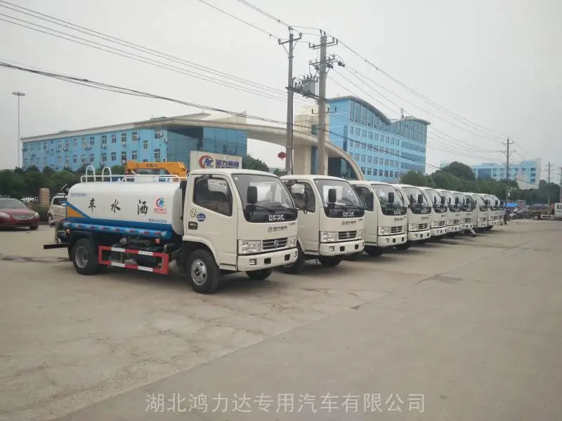 江苏8吨洒水车价格 出口洒水车销售点