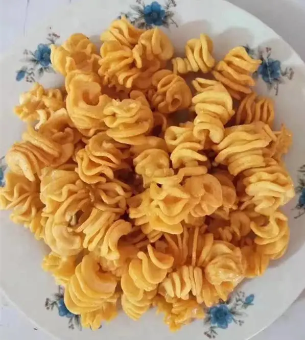 休闲膨化食品蔬菜卷披萨卷加工设备
